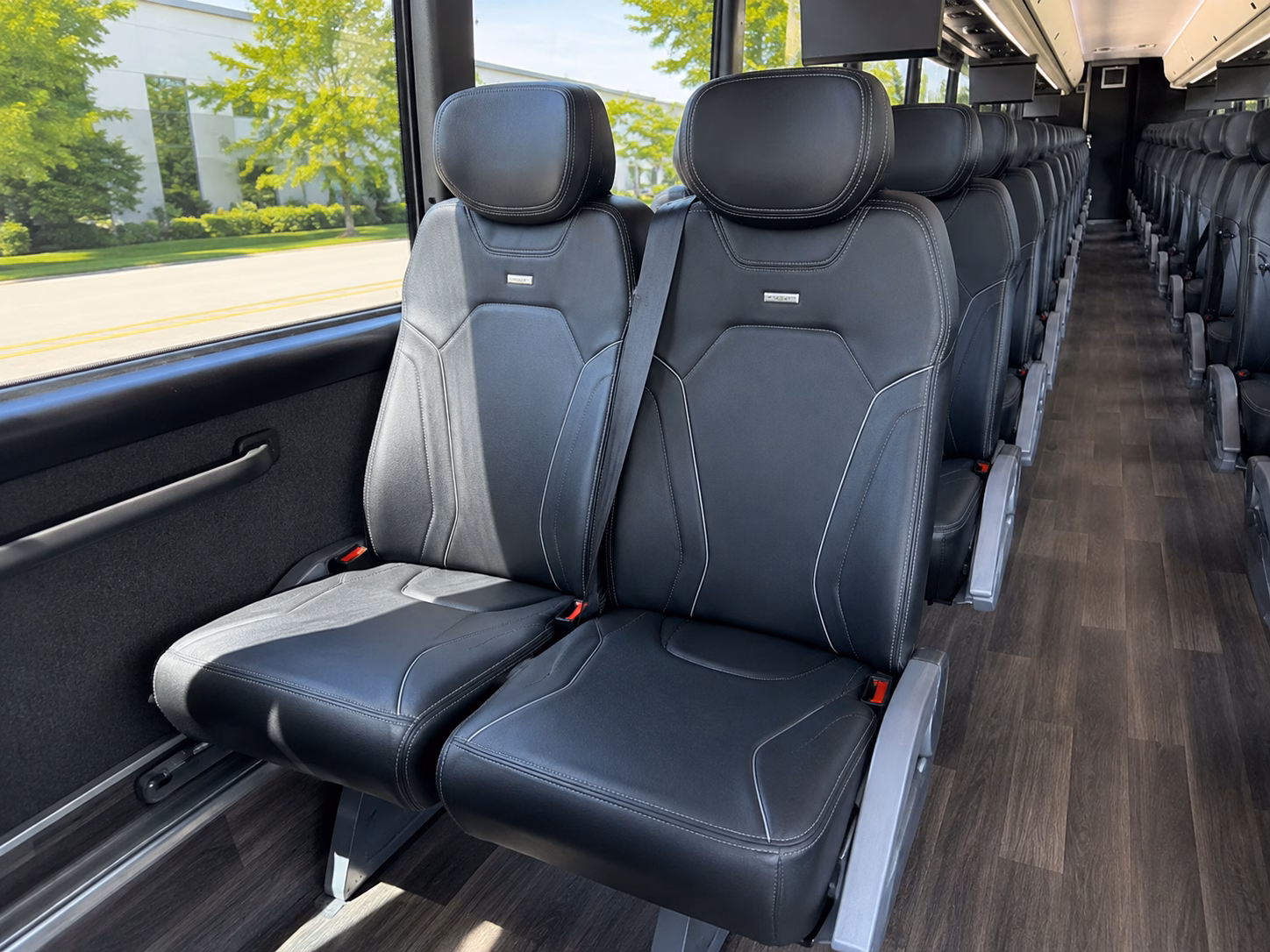 head to the oregon coast wine country or mt hood on one easy bus booking