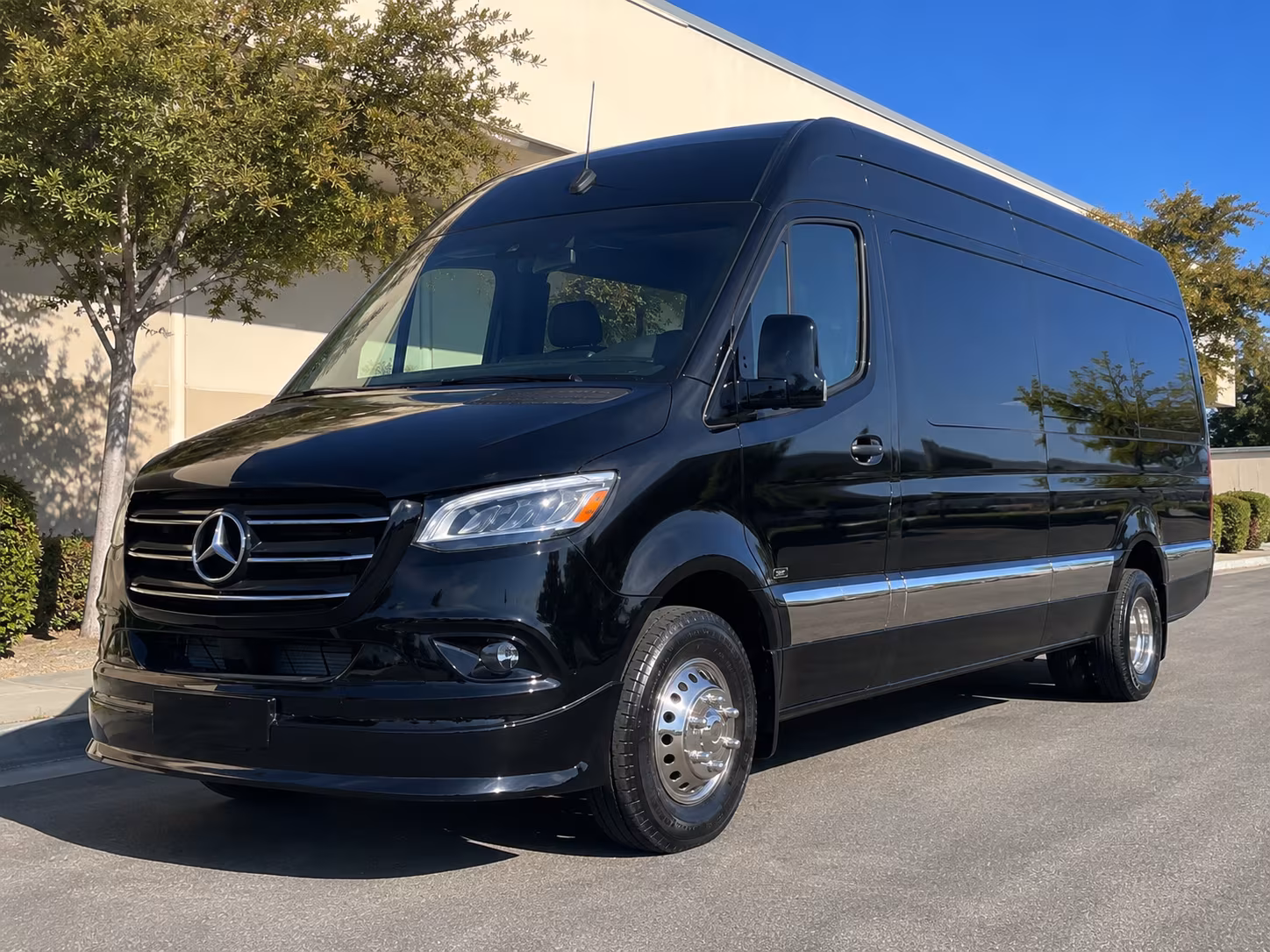 lake oswego comfortable shuttles for lake oswego employees