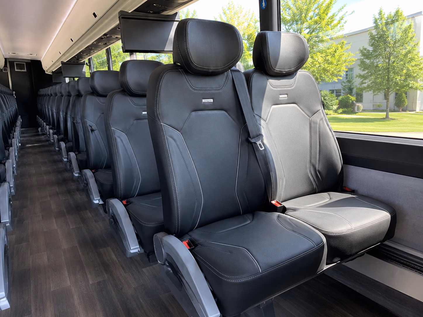 salem get your wedding guests to the venue on time with a salem charter bus